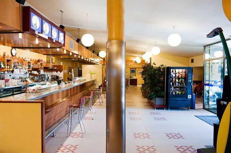 Hotel Rey Arturo Burgos Villagonzalo Pedernales Restaurante foto